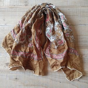 Paisley pattern silk scarf.